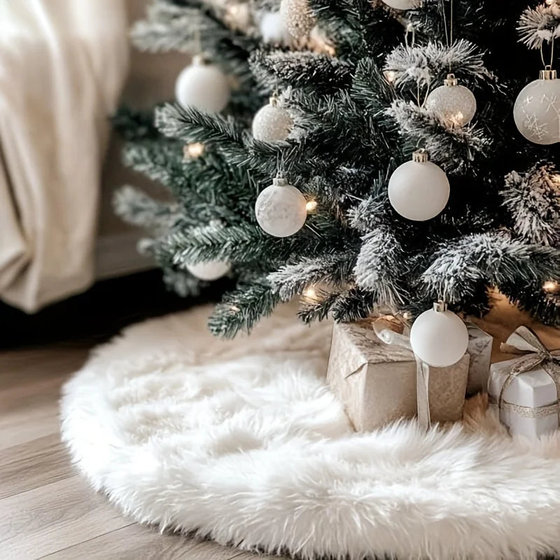Plush Christmas Tree Skirt