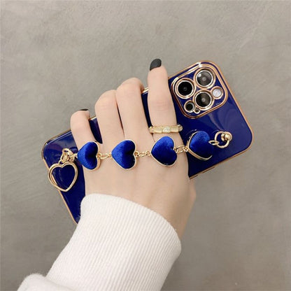12 Pro Max Case Luxury Plated Electroplated Gold Love Heart Hand Bracelet Cover For iPhone 11 Pro Max 8Plus 7 XR XS X 12 13 Case