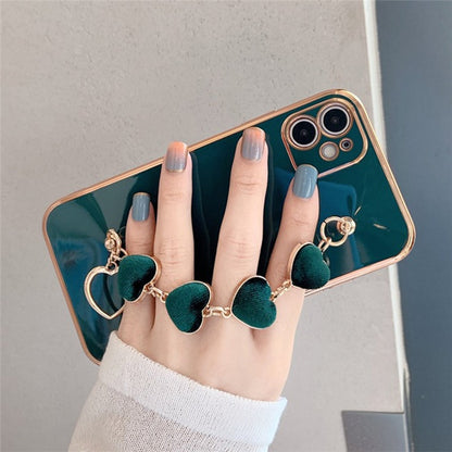 12 Pro Max Case Luxury Plated Electroplated Gold Love Heart Hand Bracelet Cover For iPhone 11 Pro Max 8Plus 7 XR XS X 12 13 Case